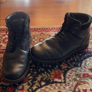 Ugg Steton TL Great shape!